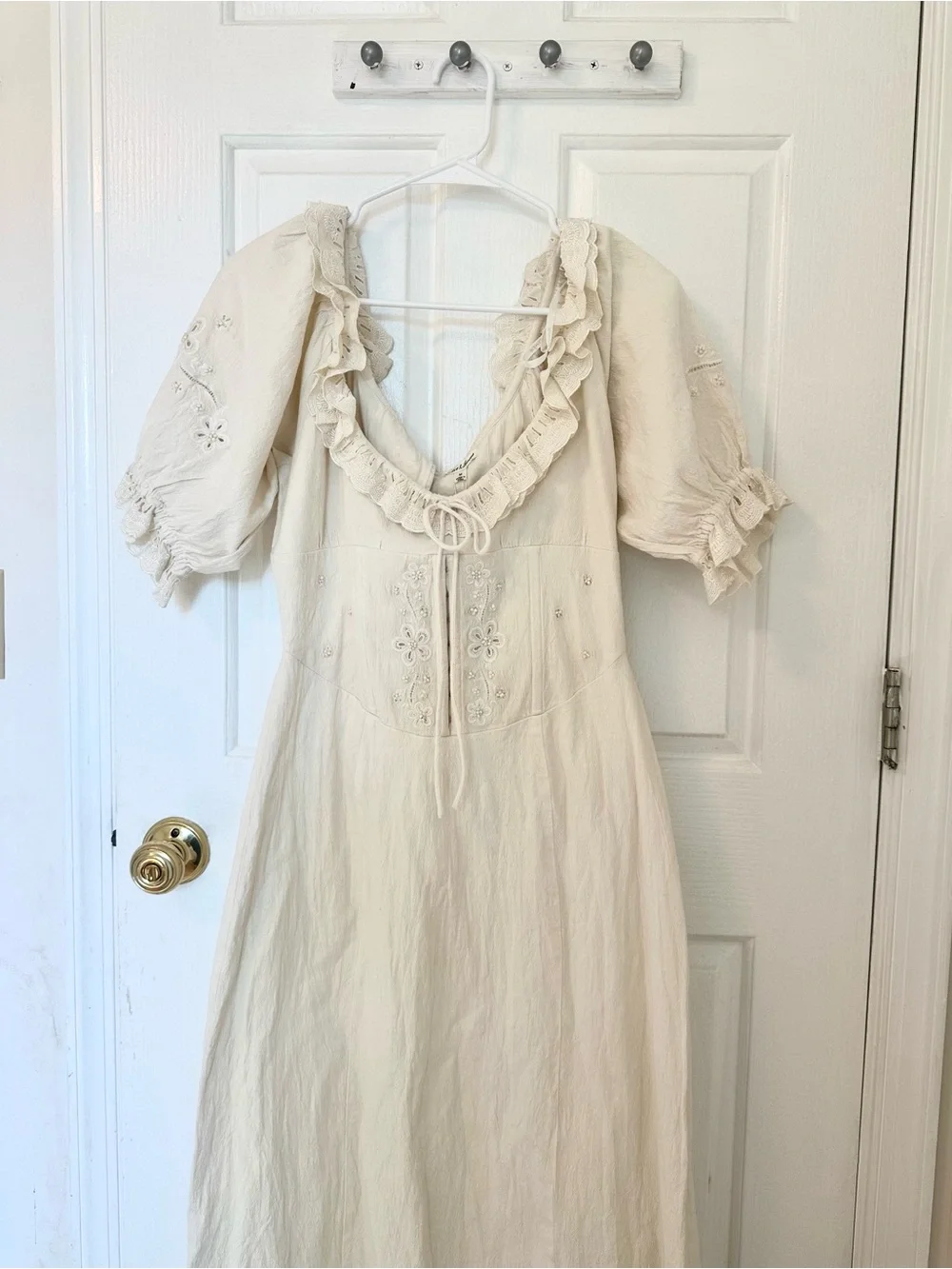 For love and lemons Cream Peasant Midi Dress with Ruffle Neckline - Picture 2 of 8